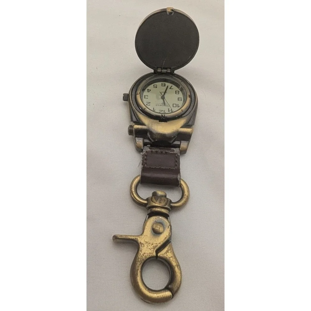 Vintage Coleman Clip-On Field Watch 40-344 Brass Tone Leather‎ Strap